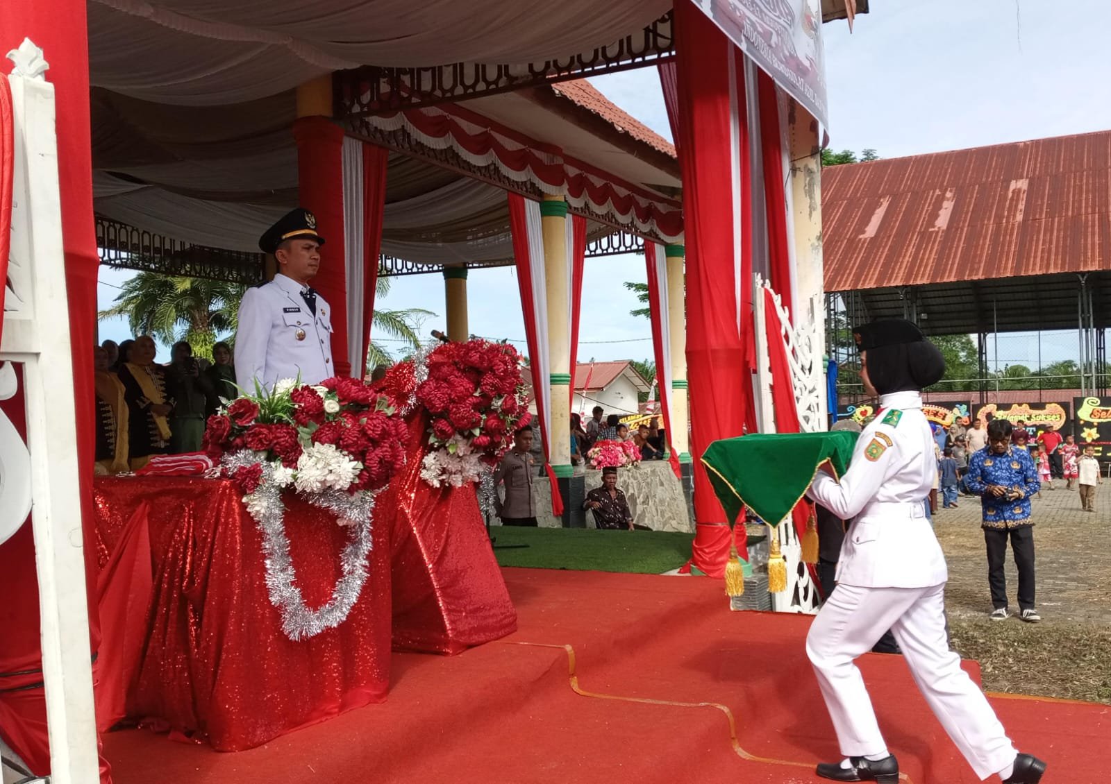 Hidupkan Semangat Kemerdekaan, Upacara HUT RI ke-81 di Kecamatan Rundeng Berlangsung Khidmat